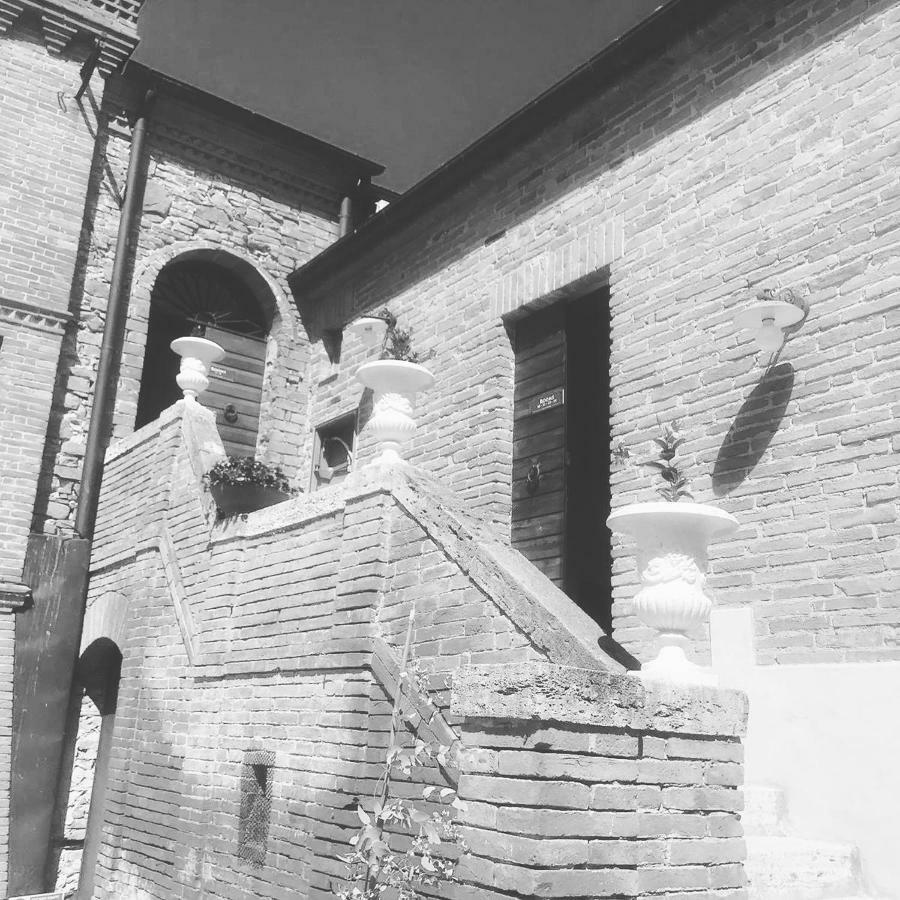 Guazzino B&B Castello La Pia Dama Residence מראה חיצוני תמונה